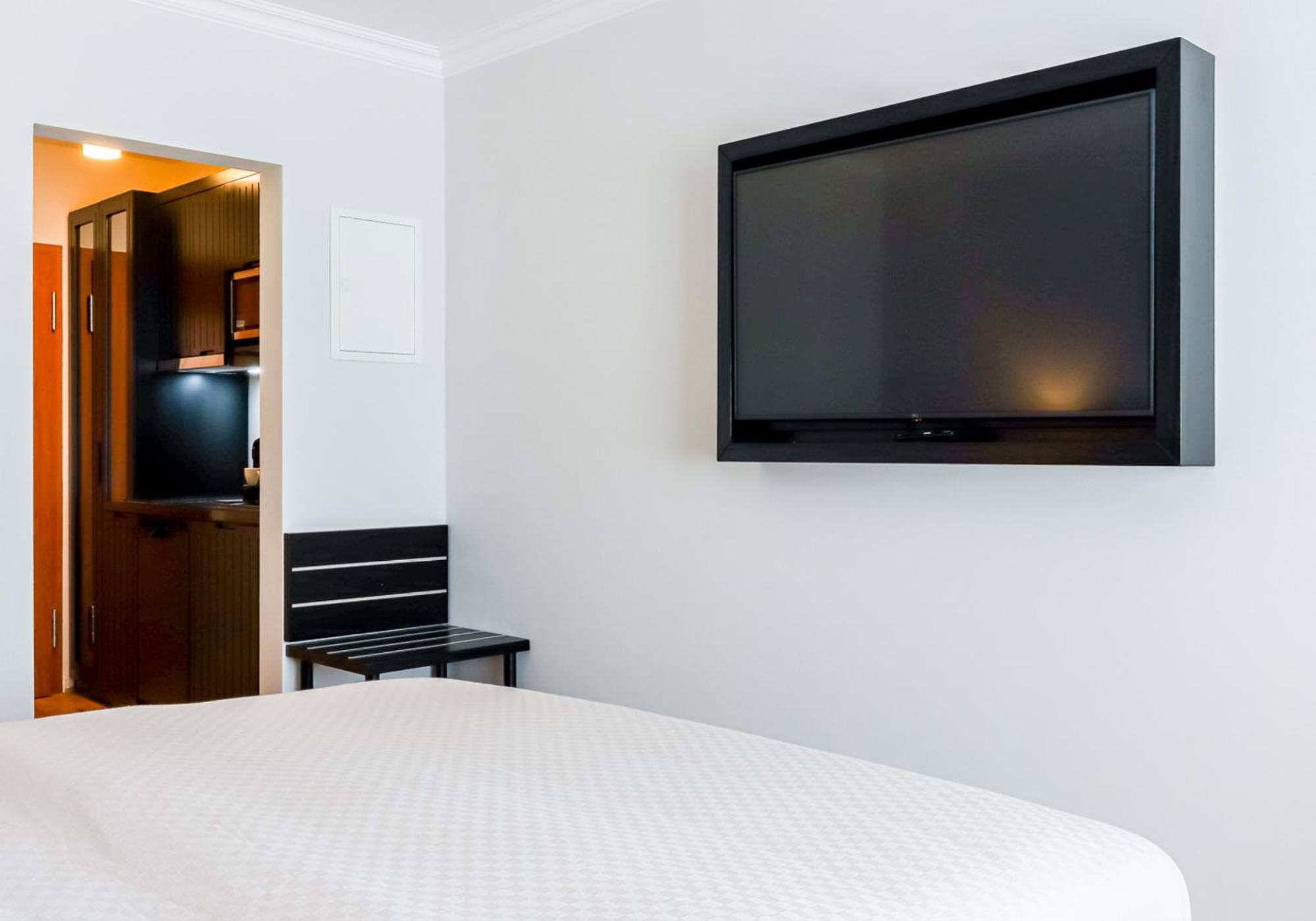 Moderne 1 Zimmer Ferienwohnung Mit Sonnenterrasse Und Parkplatz, In Ruhiger Lage, Nur Wenige Gehminuten Zum Ostsee Sandstrand Шарбойц Экстерьер фото